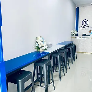 rosalyne-sleepbox-denpasar-bali-seminyak.hotelsseminyak.net/